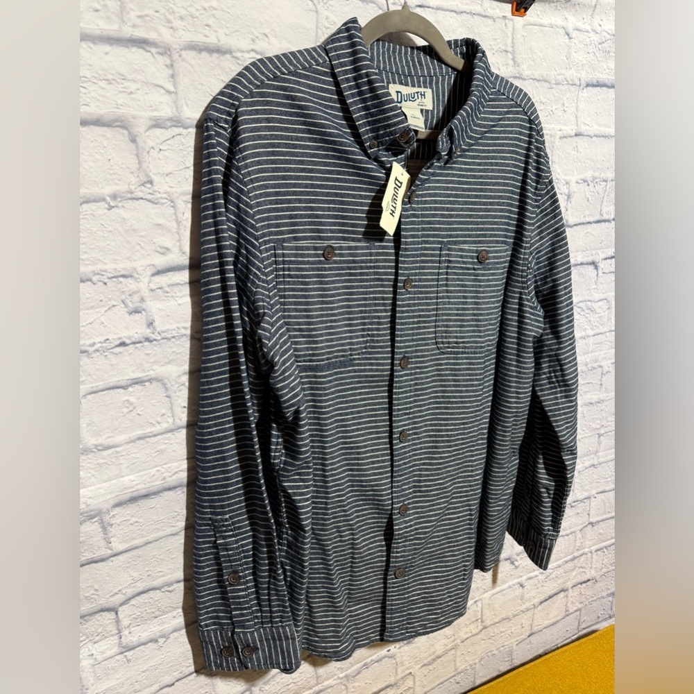 Duluth Trading Co. Free Swingin’ Slim Fit Flannel Shirt, Blue/White Stripes, XL - Picture 3 of 5